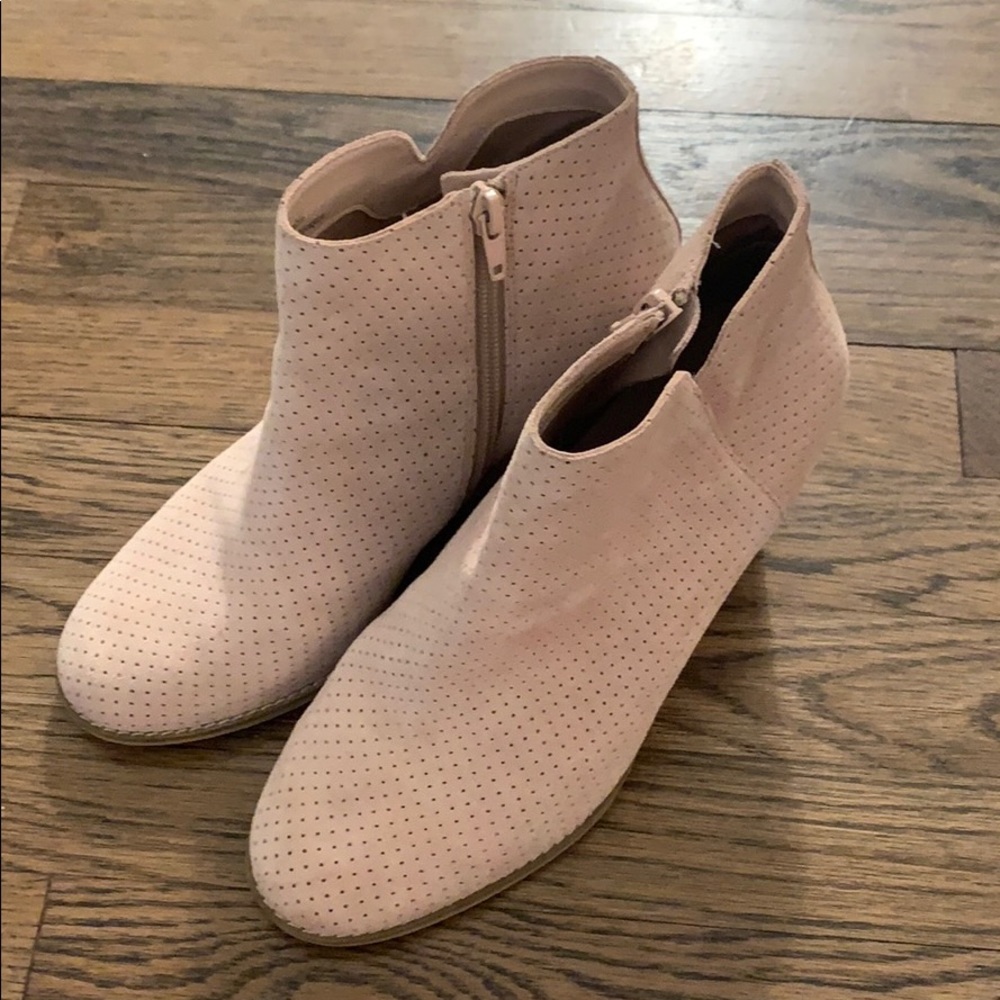 heeled booties